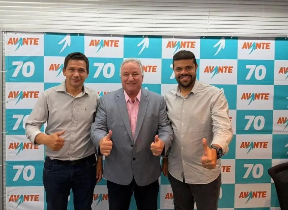 Léo de Neco amplia articulações e fortalece pré-candidatura com apoio do ex-prefeito de Manoel Vitorino
