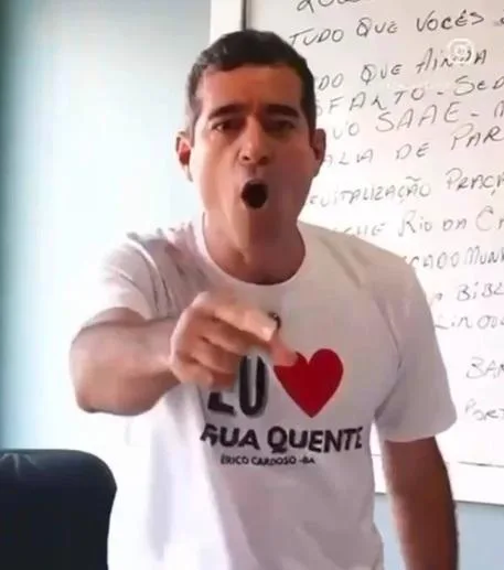Prefeito de cidade na Bahia ameaça demitir servidores que não apoiarem Jerônimo Rodrigues