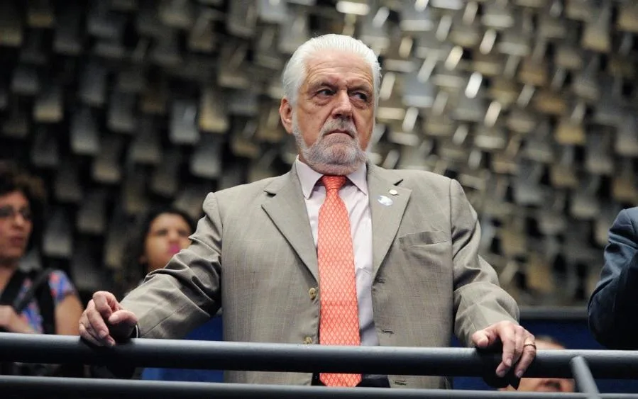 Jaques Wagner tentou vender terreno de R$ 15,8 milhões um dia após ser alvo da PF