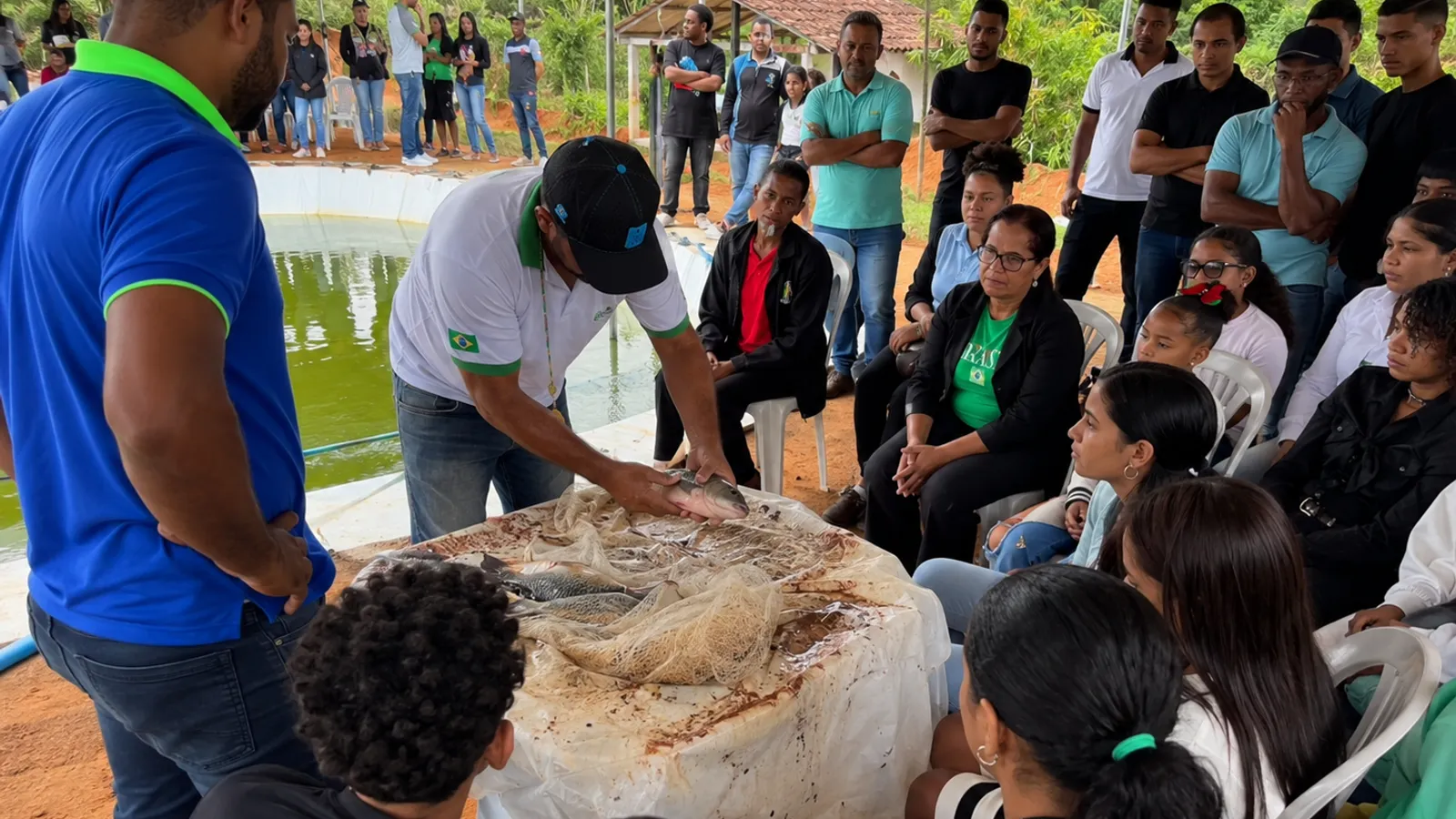 Prefeitura de Teolândia realiza Dia de Campo de Piscicultura e aproxima jovens de práticas sustentáveis no meio rural