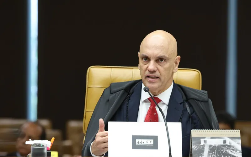 Moraes ordena busca contra fonte de jornalista após publicações de denúncias envolvendo Flávio Dino