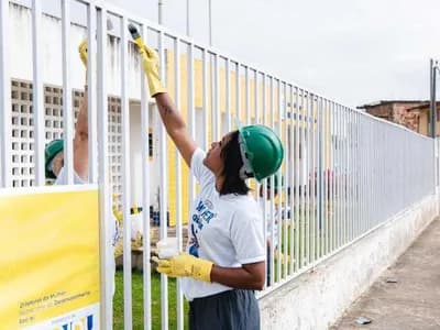 Após curso promovido pela prefeitura, mulheres começam a conquistar espaço na construção civil em Gandu