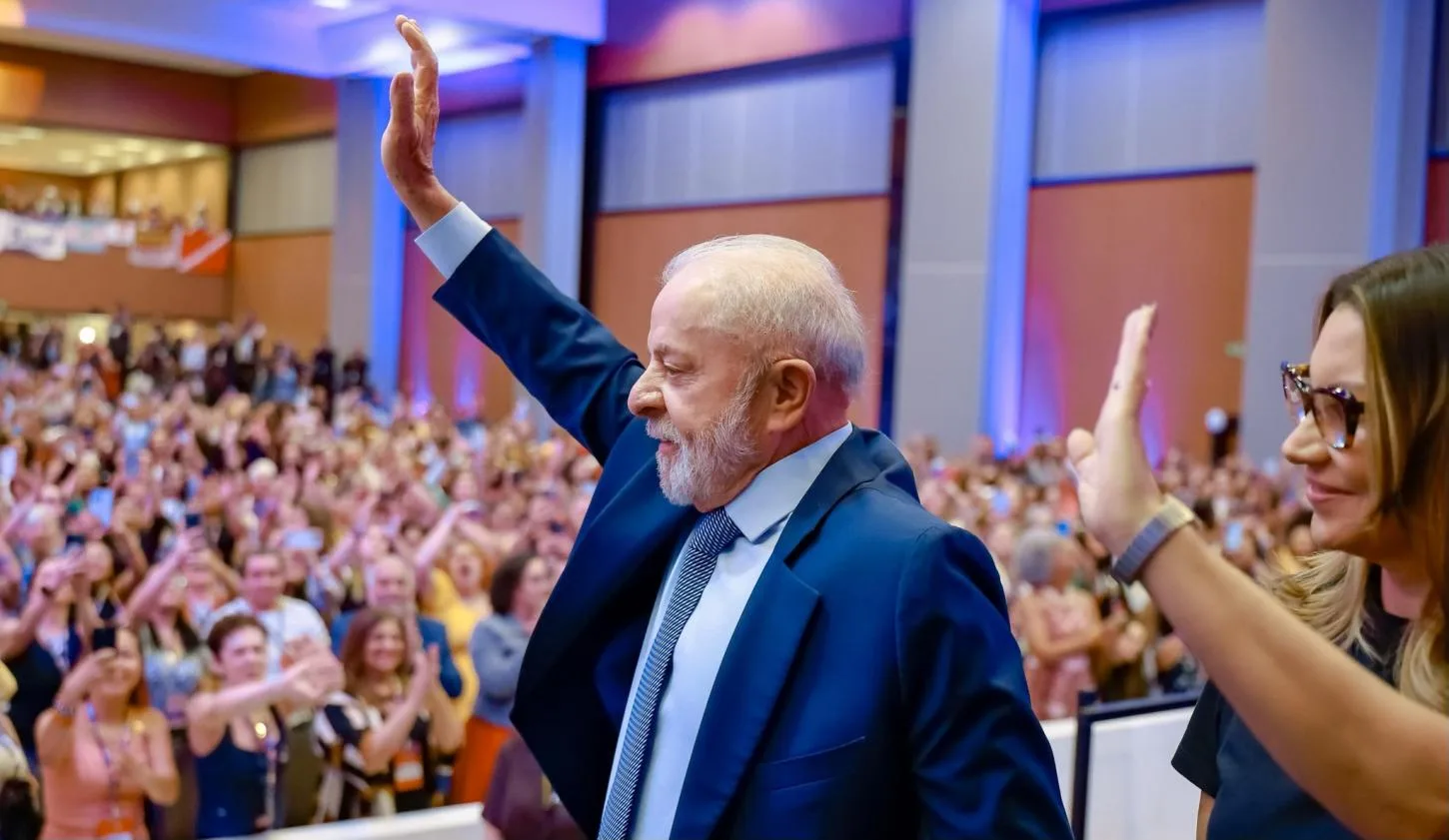 Lula insinua que pobres deveriam consumir menos para evitar que ricos “fiquem mais ricos”