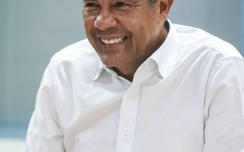 Governador Jerônimo se diz “pobre”, mas salário de R$ 36 mil e patrimônio de mais de meio milhão contradizem declaração