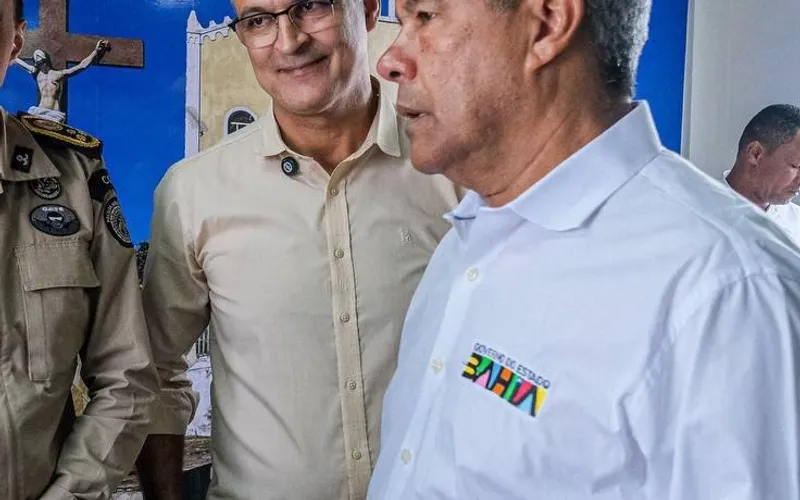 Prefeito de Apuarema decreta demissões em massa na prefeitura e pega servidores de surpresa