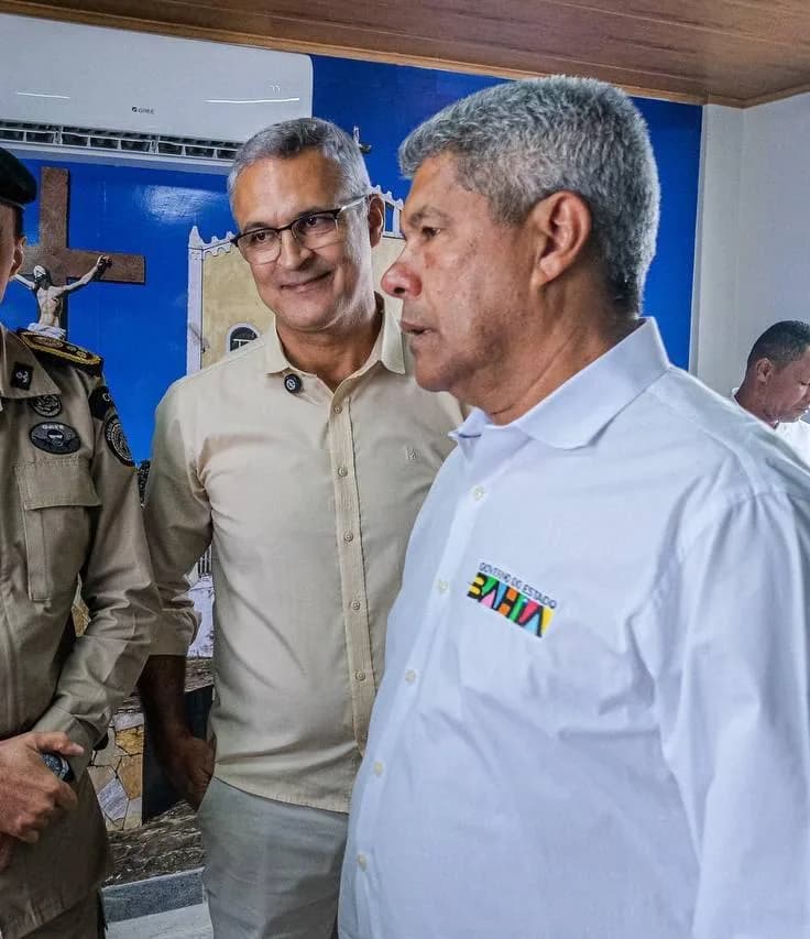 Prefeito de Apuarema decreta demissões em massa na prefeitura e pega servidores de surpresa