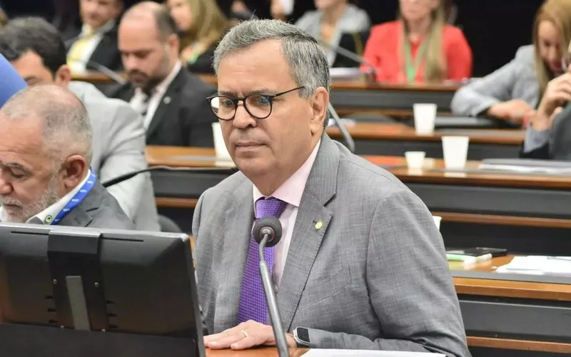 Deputado Félix Mendonça é alvo de operação que investiga suspeita de desvios de emendas