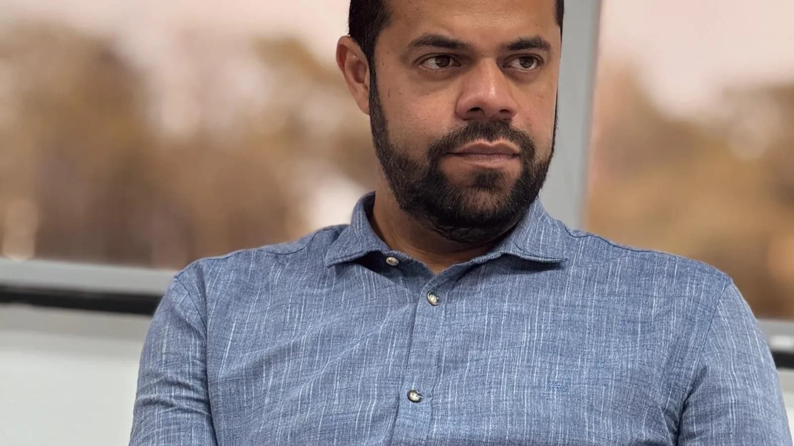 Ex-prefeito Léo de Neco sai em defesa dos cacauicultores e critica queda no preço do cacau