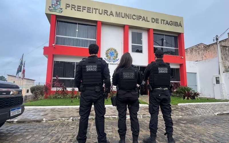 Secretario e servidora de prefeitura de Itagibá são afastados após operação que investiga esquema com contratos irregulares