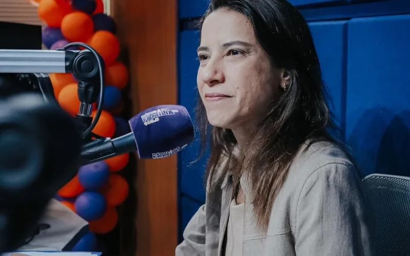 Governadora de Pernambuco diz que pode apoiar Lula, mas pede que ele não interfira na disputa no estado