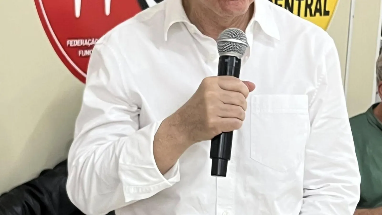 Deputado do PT de São Paulo se coloca contra redução de maioridade penal e diz que Brasil precisa tratar os jovens com seriedade