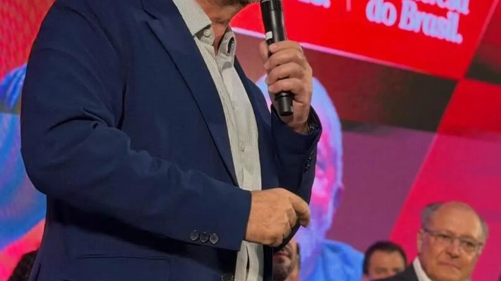 Presidente do PT diz que partido apresenta a São Paulo o ministro mais ‘exitoso’ do governo Lula