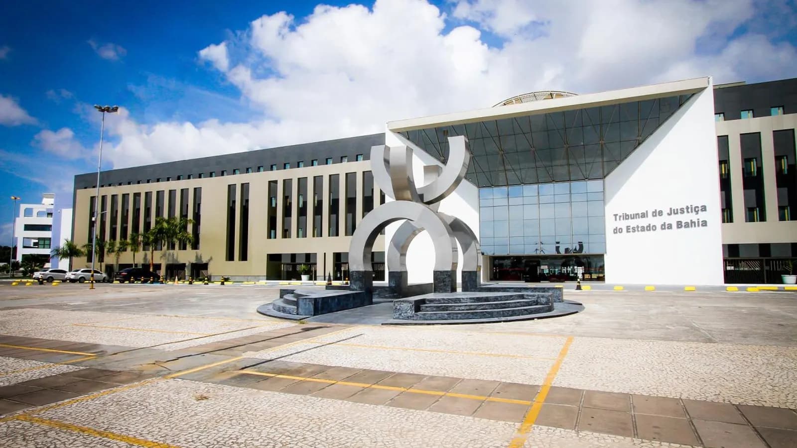 Desembargador diz que 'ninguém quer trabalhar' ao julgar pensão para mulher na Bahia