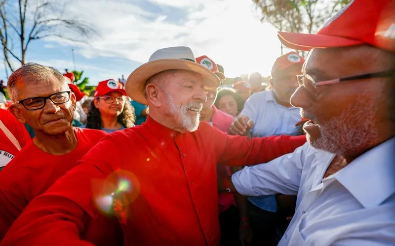 Lula aparenta desespero e faz nova visita à Bahia para tentar conter avanço de rejeição