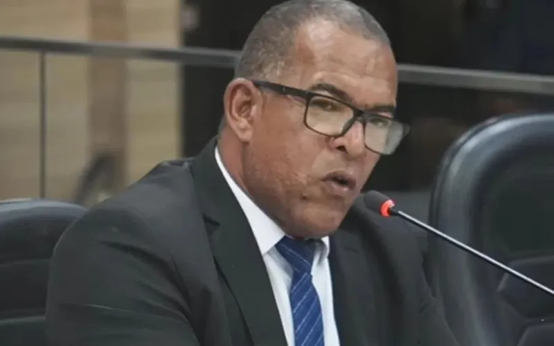 Vereador de Brumado diz que salário de R$ 13 mil 'não dá para fazer feira'