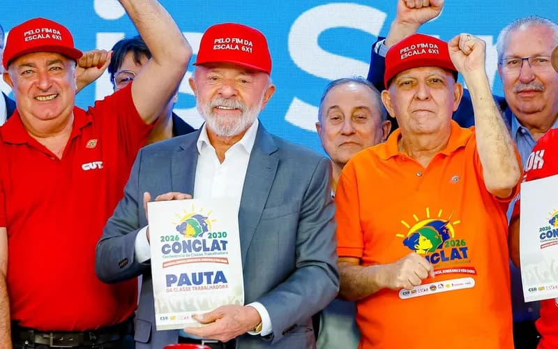 Lula critica fim do imposto pago sindical e diz que medida desarticulou sindicatos