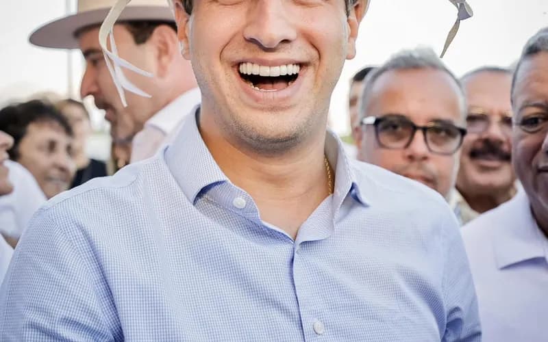 Pesquisa coloca João Campos com 50% das intenções de voto pelo governo de Pernambuco