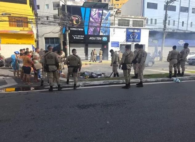 Criança de 11 anos morre vítima de bala perdida durante confronto entre policiais e bandidos em Salvador