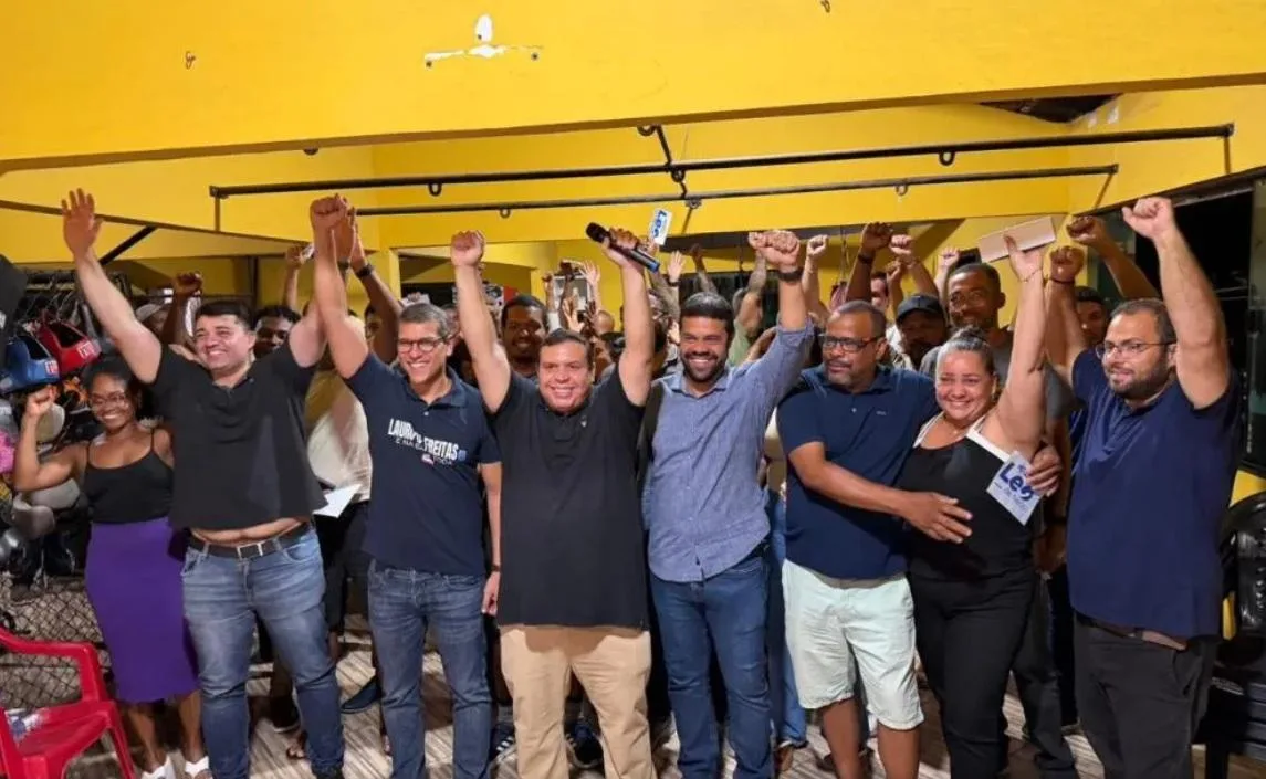 Léo de Neco expande rede de apoio por uma vaga na Assembleia e é recebido por vereador em Lauro de Freitas