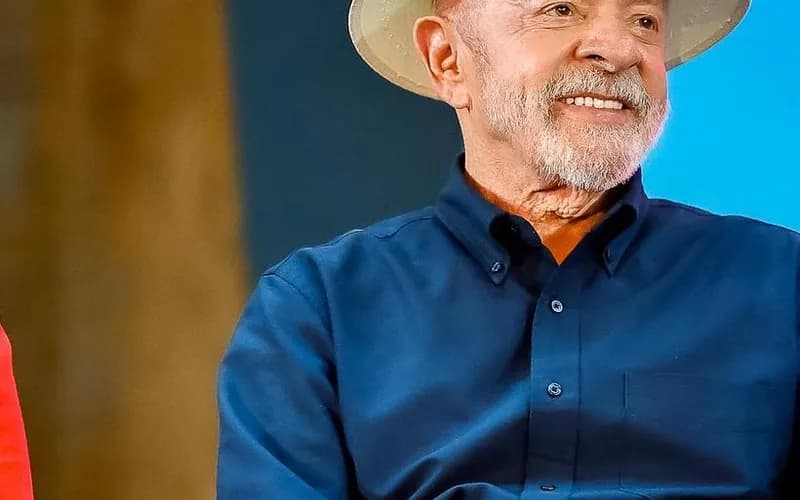Lula dispara contra Flávio Bolsonaro e diz que "mais coisas" entre ele e Daniel Vorcaro ainda vão aparecer