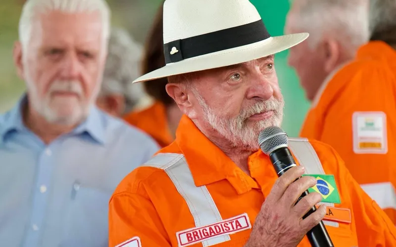 Lula sai em defesa de Jacques Wagner e chama senador de 'irmão' após operação da PF