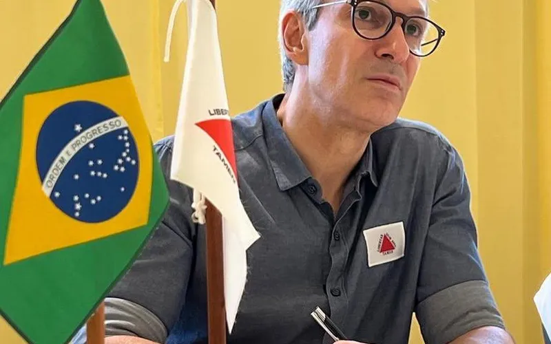 Quinto colocado nas pesquisas presidenciais, Romeu Zema declara apoio a ACM Neto, mas gesto tem pouco peso eleitoral no estado