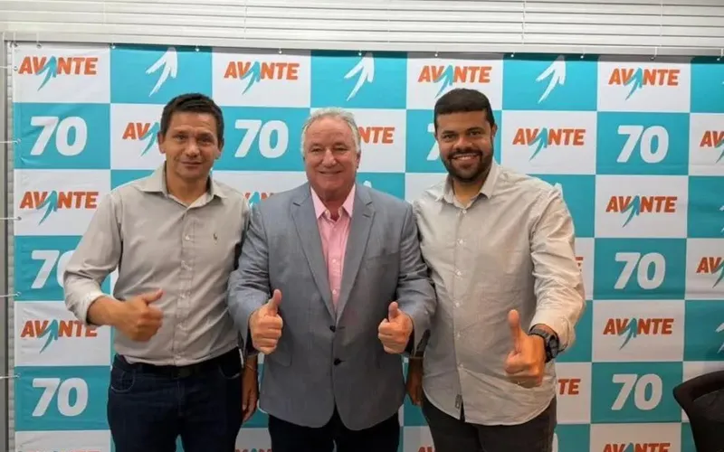 Léo de Neco amplia articulações e fortalece pré-candidatura com apoio do ex-prefeito de Manoel Vitorino