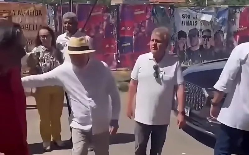 Imagem de Lula e Geddel na convenção do PT na Bahia reacende histórico de prisões e escândalos da dupla