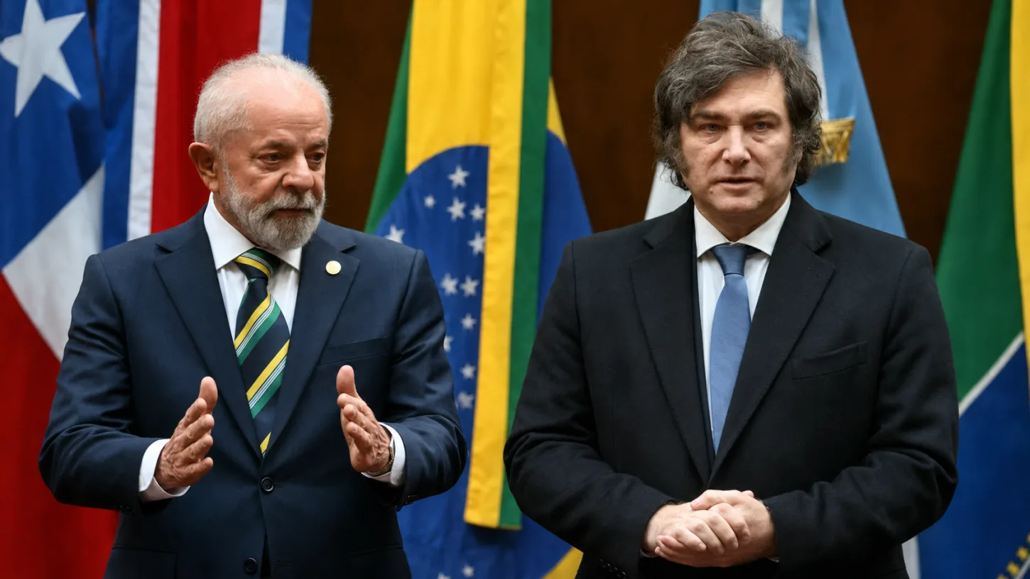 Javier Milei volta à atacar Lula e chama petista de 'ladrão' e 'corrupto'