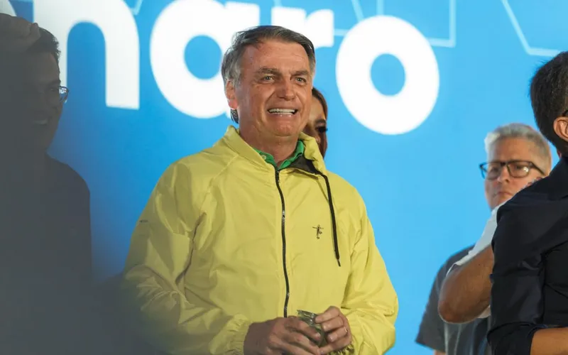 STF mantém prisão de Bolsonaro após audiência de custódia realizada neste domingo