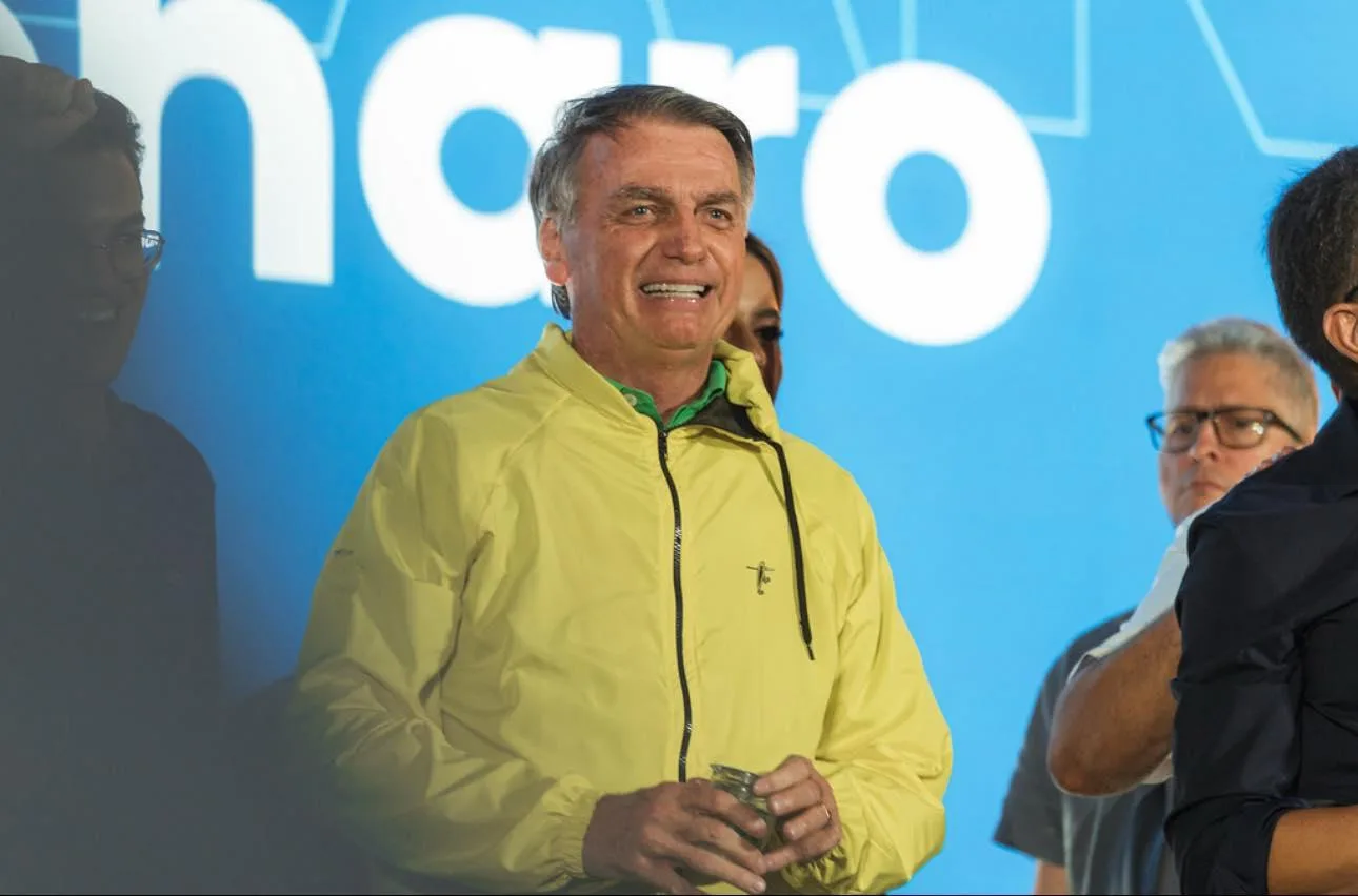 STF mantém prisão de Bolsonaro após audiência de custódia realizada neste domingo