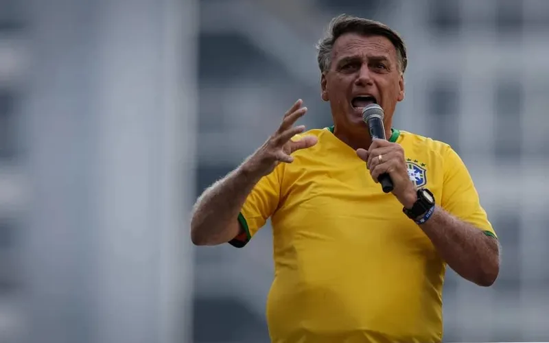 Bolsonaro diz em depoimento que teve "surto" e "alucinações" durante tentativa de violar tornozeleira eletrônica