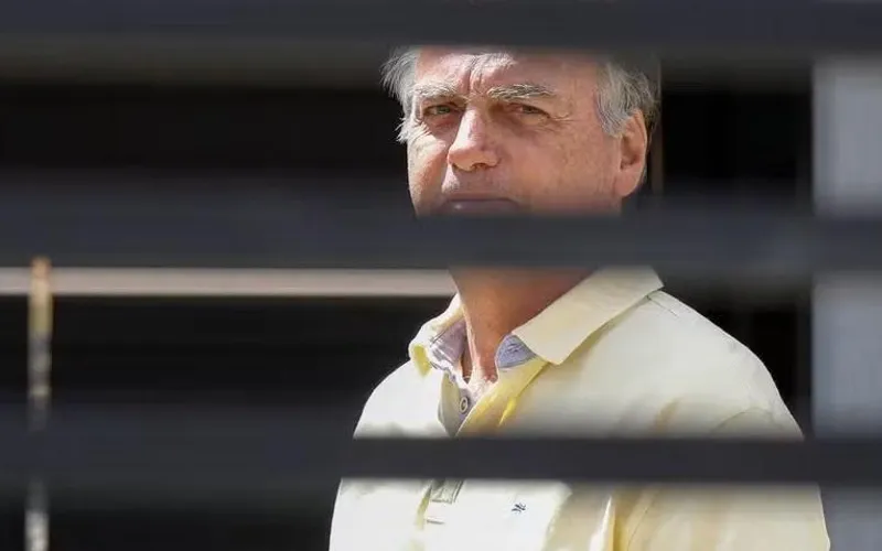 STF decide nesta segunda-feira se mantém prisão preventiva de Bolsonaro