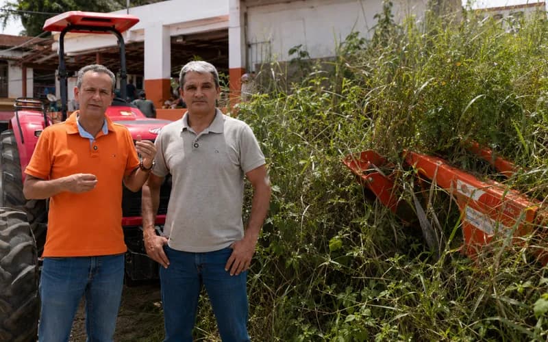 Grade aradora doada pela Codevasf à prefeitura de Piraí do Norte é encontrada abandonada por morador