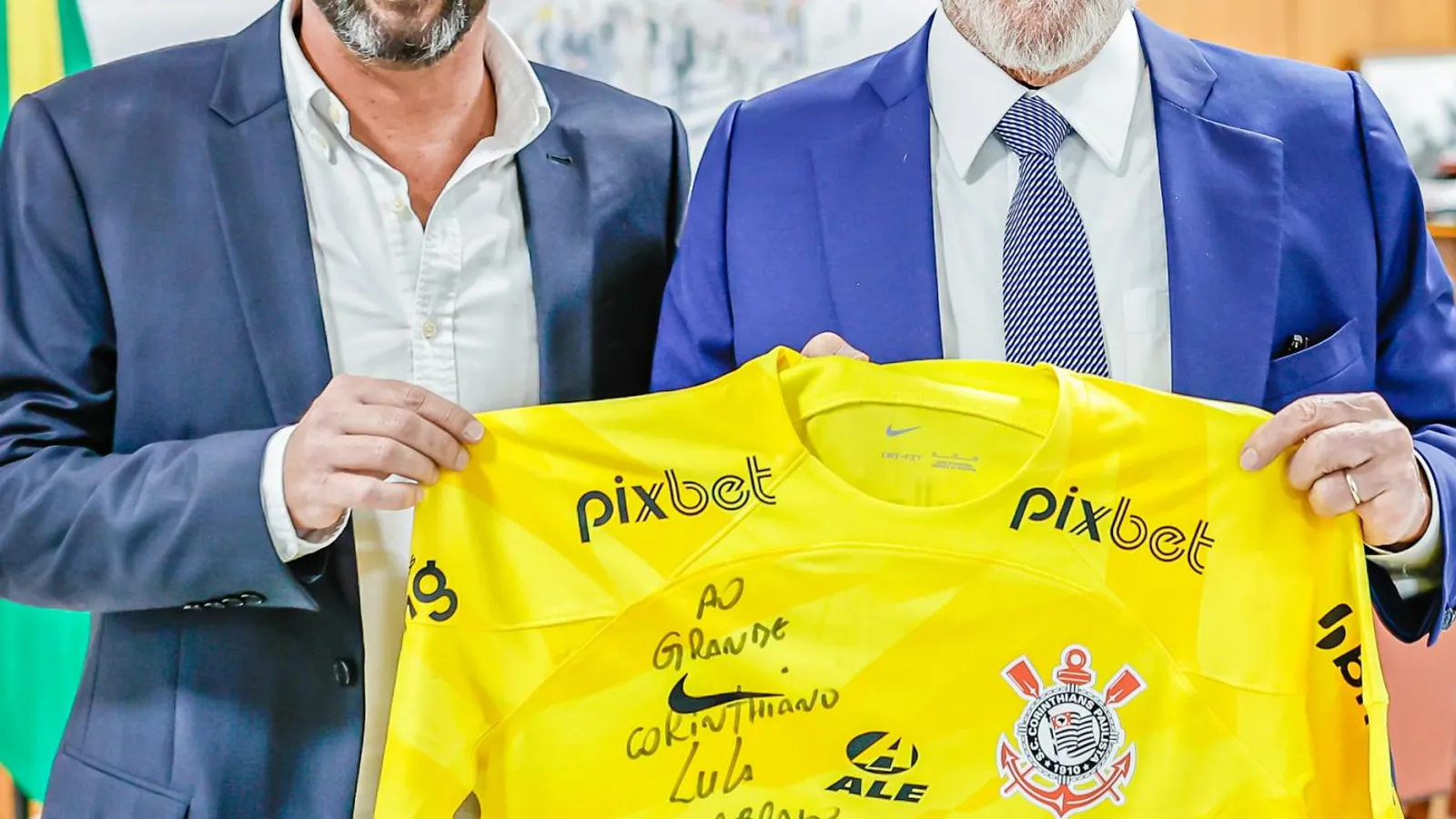 Lula quer usar dinheiro público para ajudar times endividados