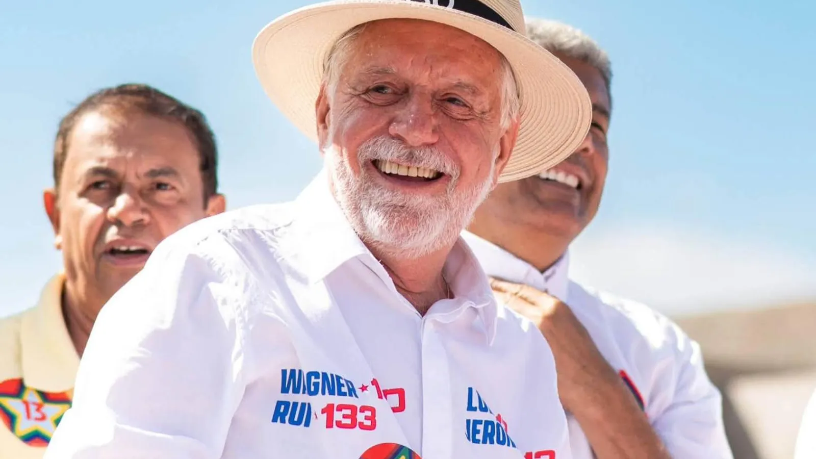 PT aposta no caso Master contra Flávio, mas finge esquecer envolvimento de Jaques Wagner no escândalo
