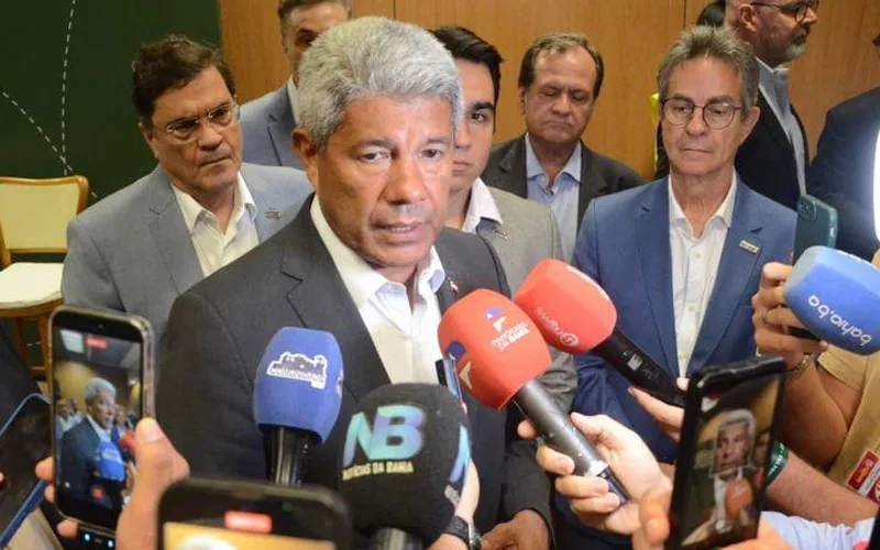Jerônimo "surta" com desvantagem em pesquisa e dispara ataques contra ACM Neto; "ele não gosta de pobre"