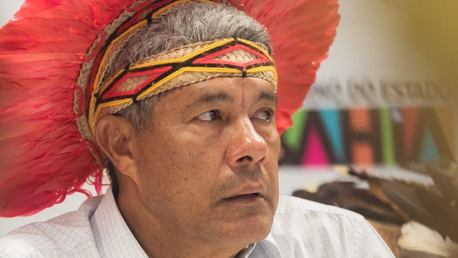 Jerônimo Rodrigues "surta" e ataca a morador que cobrou obras paradas em Dário Meira; "madeira neles"