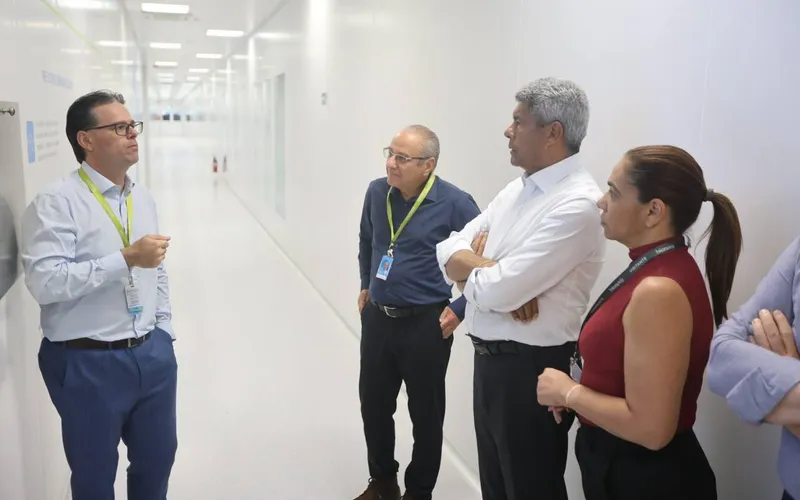 Tempo de espera na fila da regulação piora sob governo Jerônimo Rodrigues, aponta relatório do TCE
