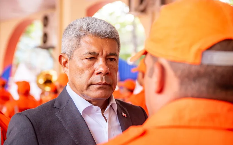 "Leva tudo pra vala", "dá uma entupida na boca dele" e "madeira neles", falas de Jerônimo mostram seu lado ditador e reforça sua rejeição no interior