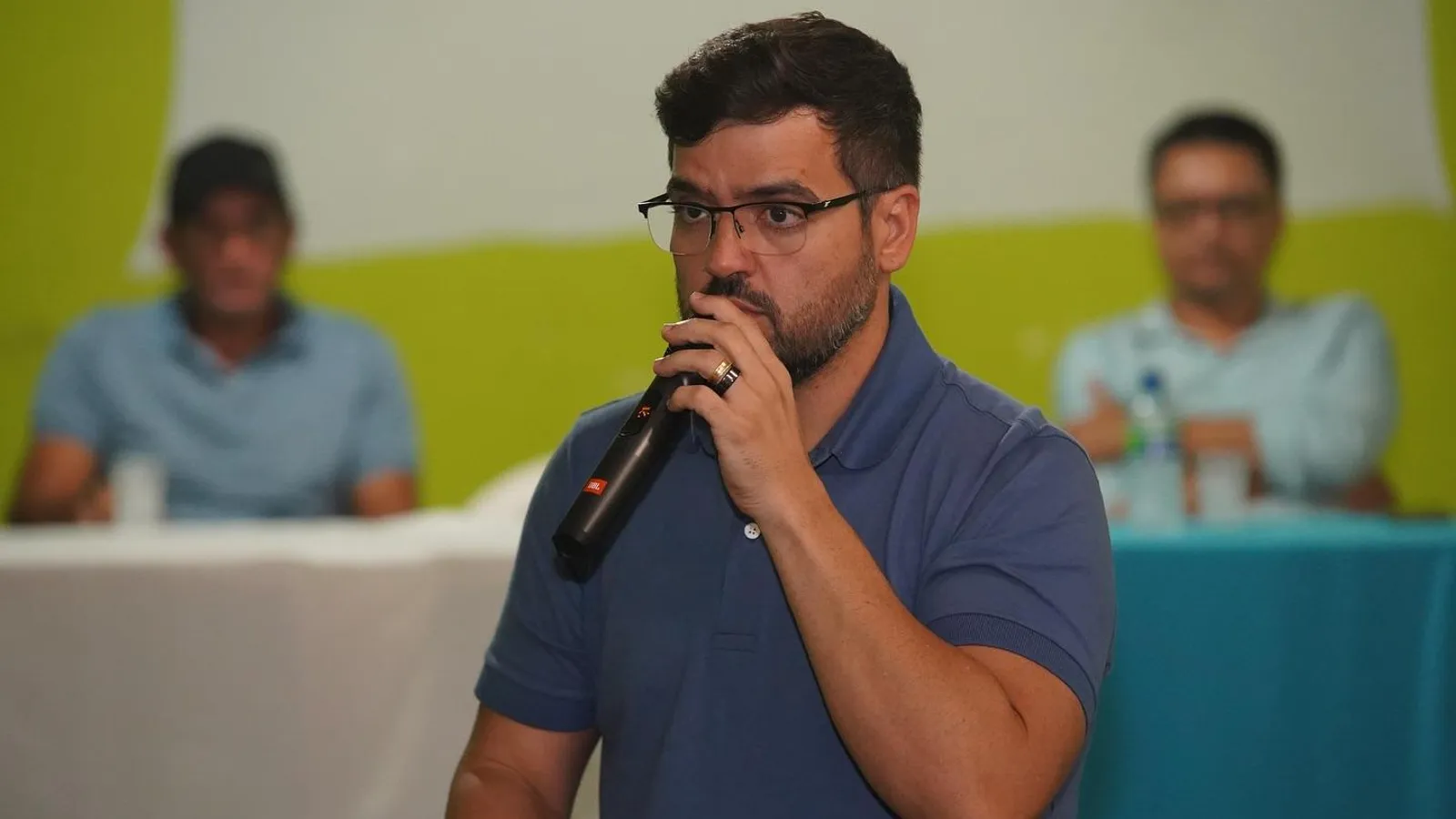 Prefeito de Ilhéus manda recado a Jerônimo após petista "implorar" por encontro com gestor