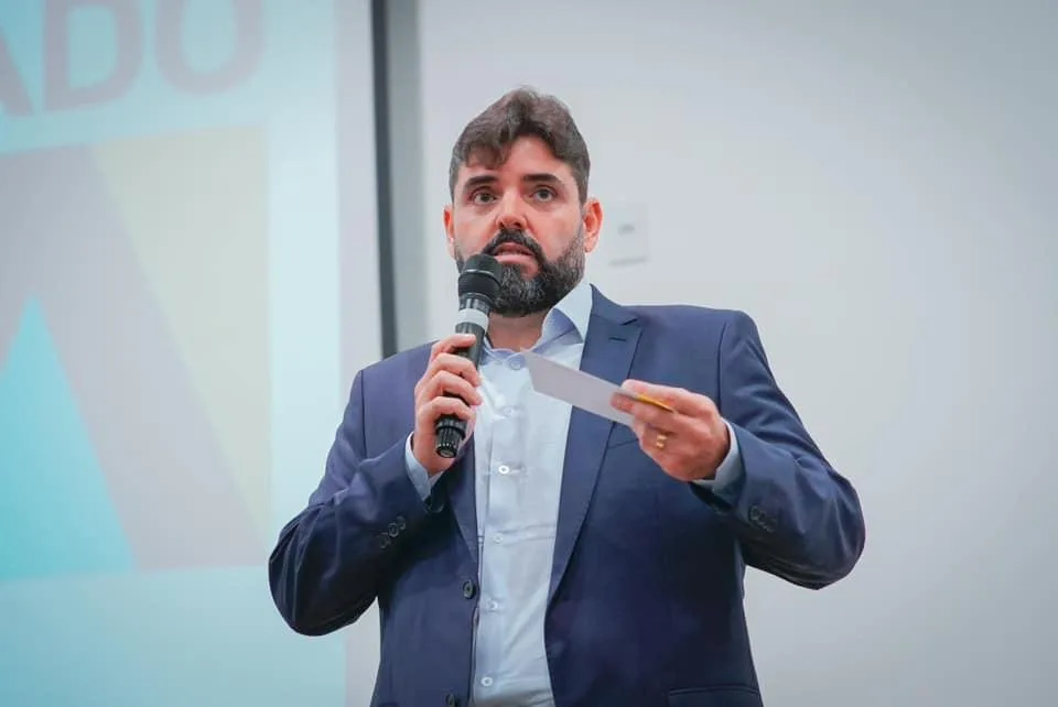 Secretário de Jerônimo diz que governador continuará pegando empréstimos mesmo com "birra" dos baianos