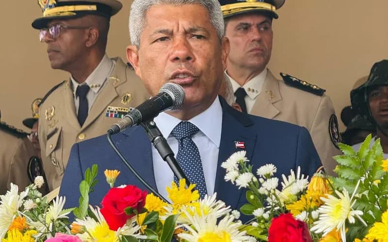 Nove servidores são afastados por suspeitas de esquema de corrupção no governo Jerônimo Rodrigues na Bahia
