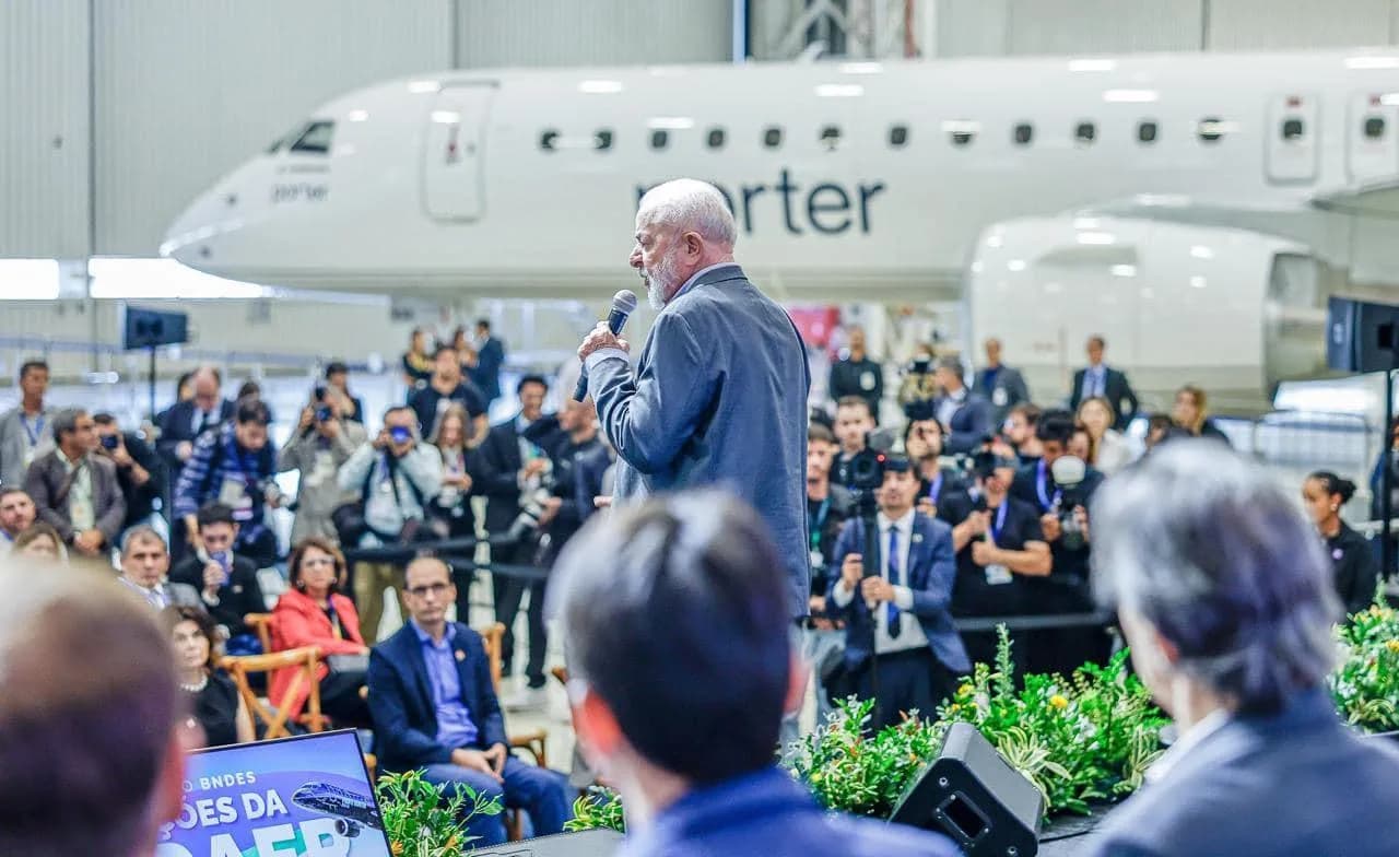 Lula e Janja avaliam compra de novo avião presidencial que pode custar R$ 2 bilhões aos cofres do país