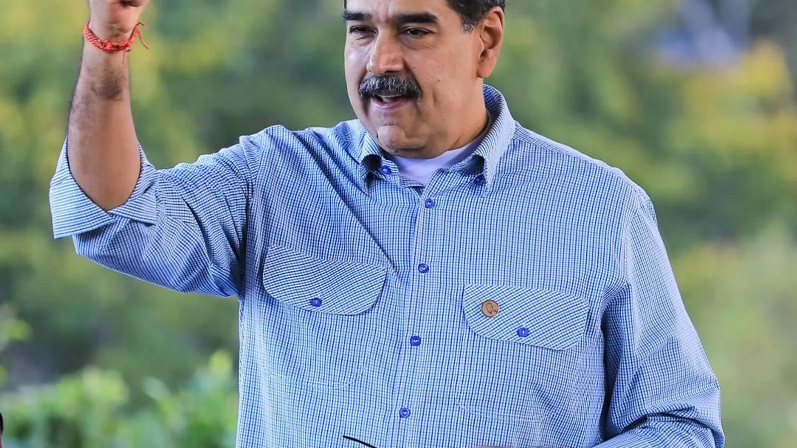 EUA lançam ataque de grande escala contra a Venezuela; Trump diz que Maduro foi capturado e retirado do país