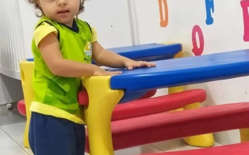 Criança morre após se afogar na piscina da própria casa em Gandu