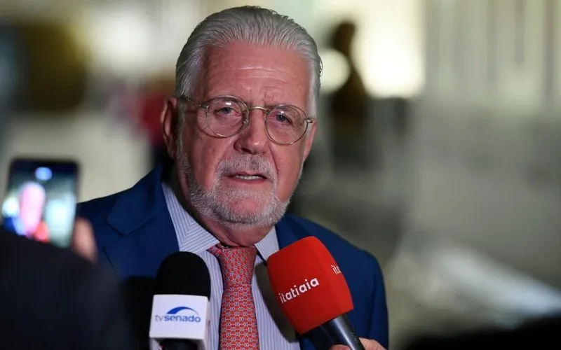 Senador do PT sofre representação na Justiça após divulgar pesquisa falsa na Bahia