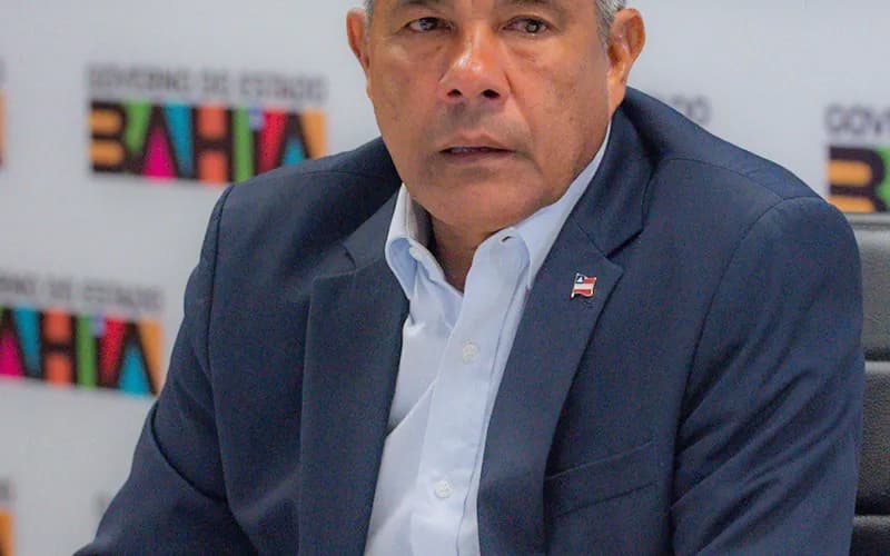Jerônimo diz que a "Bahia está vendo" ele governar o estado com "transparência, segurança e tranquilidade"