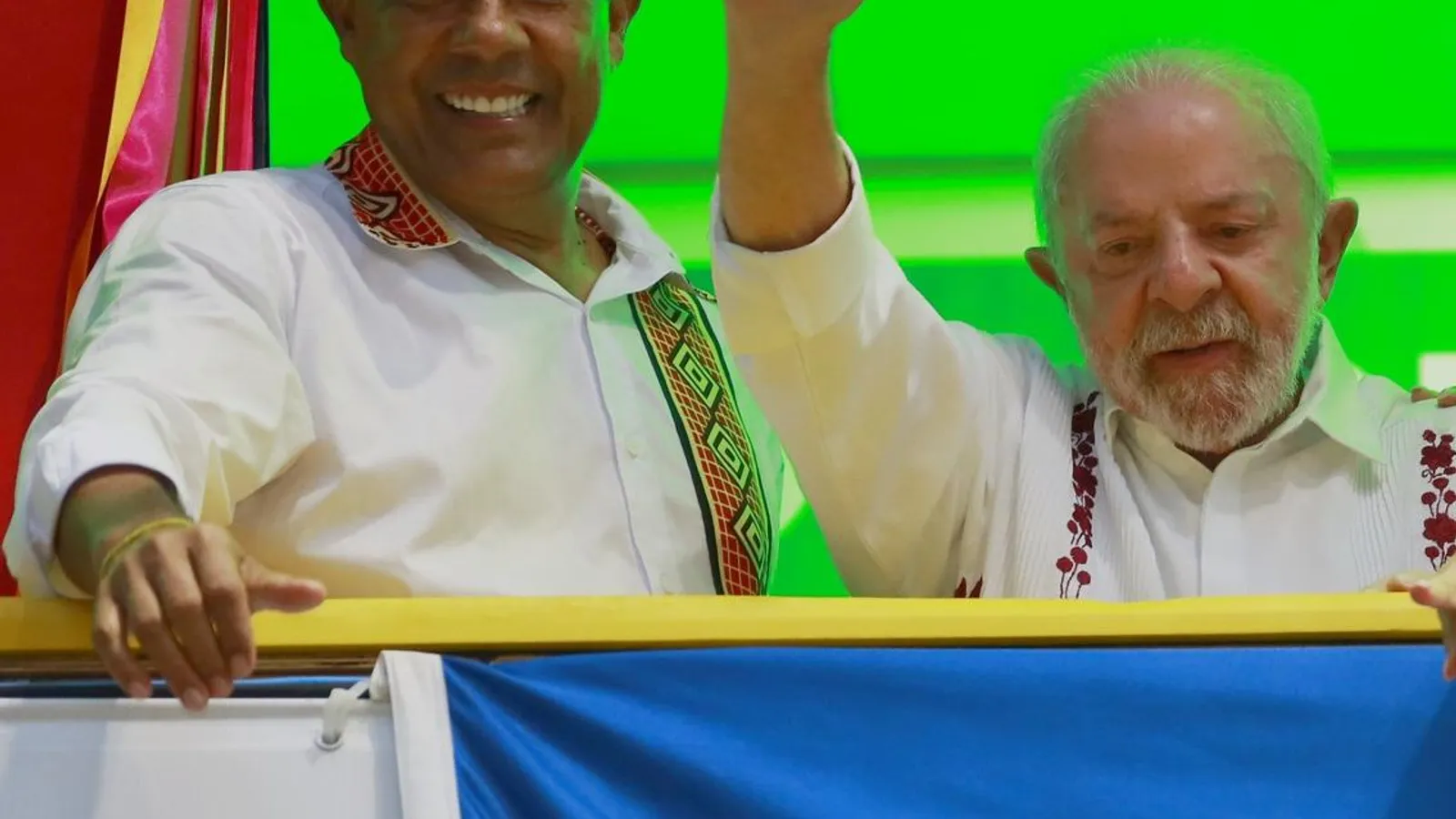 Jerônimo amarga impopularidade no carnaval mesmo ao lado de Lula
