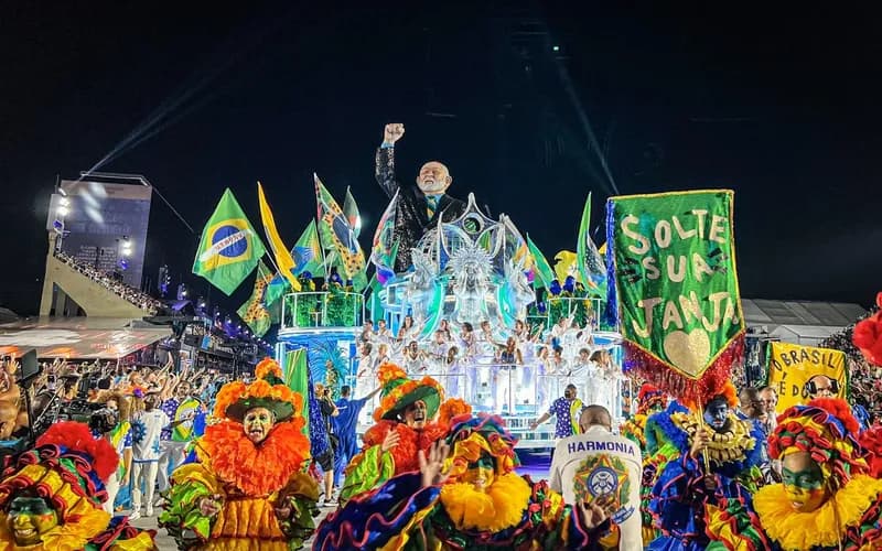 Escola de samba do Rio de Janeiro que homenageou Lula é rebaixada após ficar em último lugar